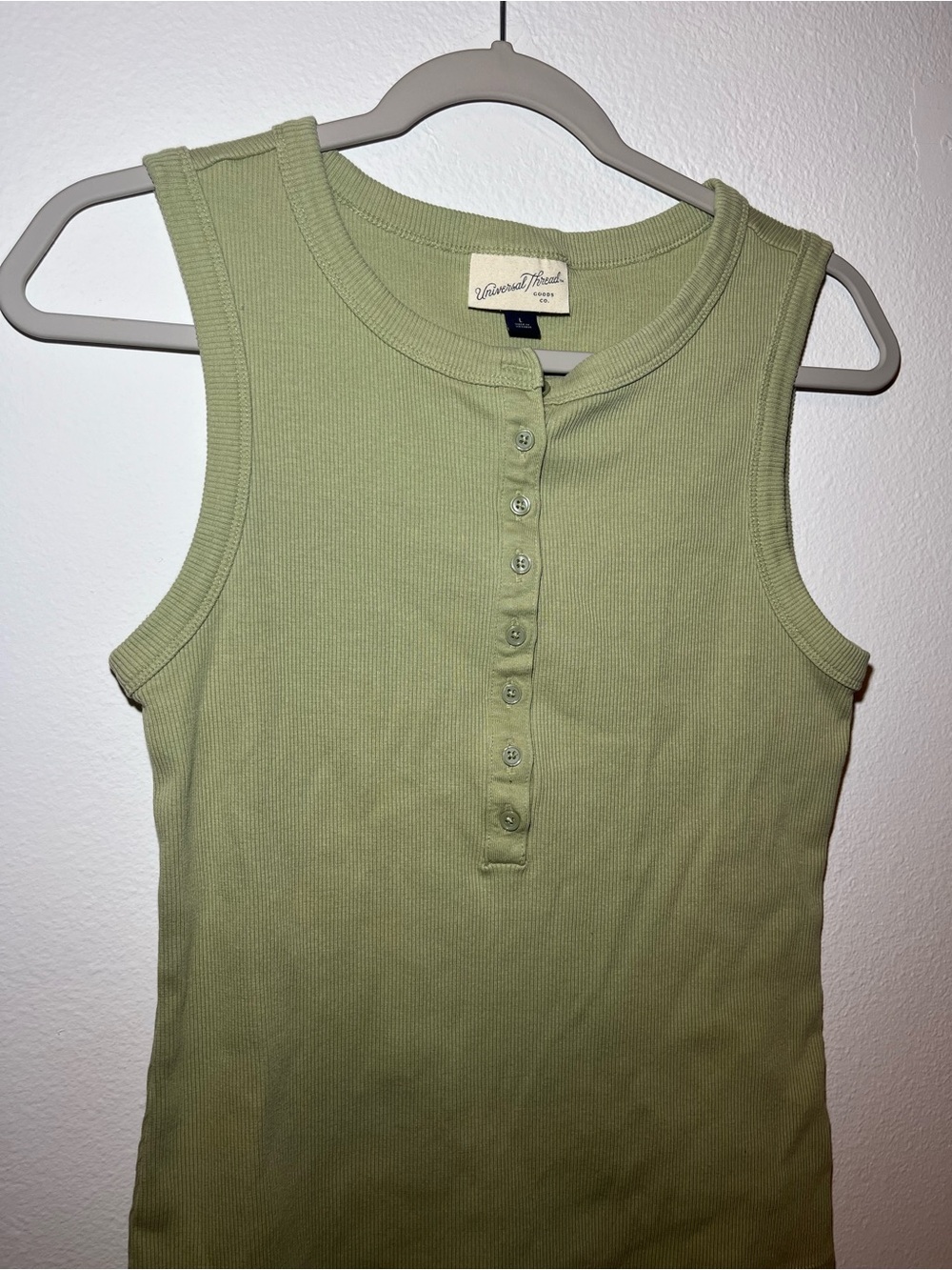Universal Thread Henley Tank Sage Green - Picture 4 of 6